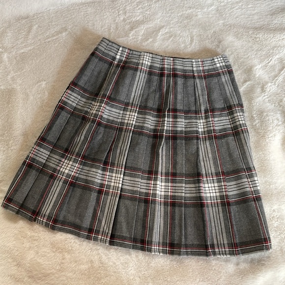 Vintage Academia Short Grey Plaid Skirt by Evidence - Made in Canada! - Picture 5 of 5